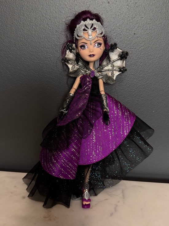 Ever After High Other - Ever After High Raven Queen Thronecoming Doll
